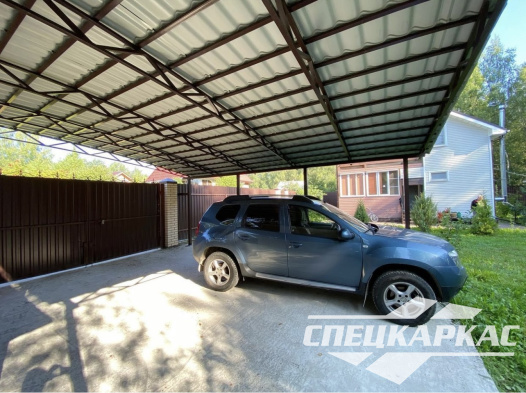 Навес из металлочерепицы односкатно-арочного типа для автомобилей №15 - фото 1115