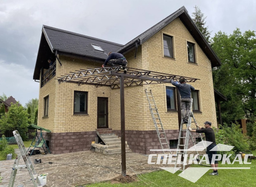 Навес к дому из поликарбоната | Навес над входом в дом №25 - фото 1208