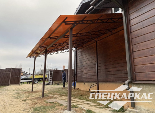 Навес примыкающий к дому для парковки одного автомобиля №69 - фото 1650