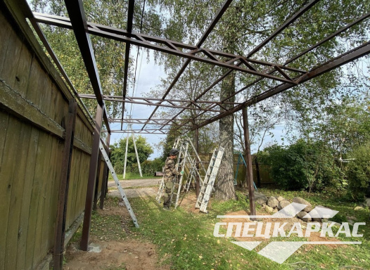 Прямой односкатный навес из поликарбоната для машины №97 - фото 1925