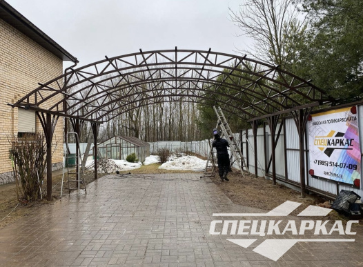 Навес из поликарбоната на 2 машины с усиленной стропильной системой №43 - фото 1388