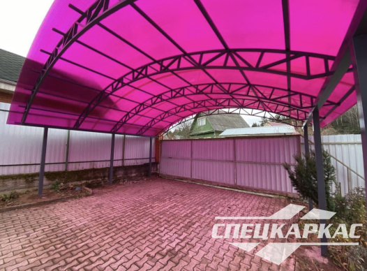 Усиленный навес из поликарбоната арочного типа для парковки двух автомобилей №74 - фото 1699